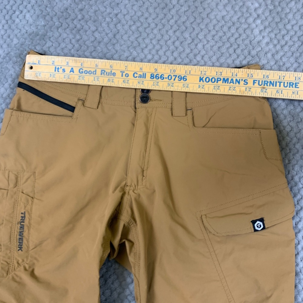 Truewerk T1 Werkshort Men 32 Sand Tan Technical Work Shorts 4-Way Stretch Pocket - Picture 8 of 12